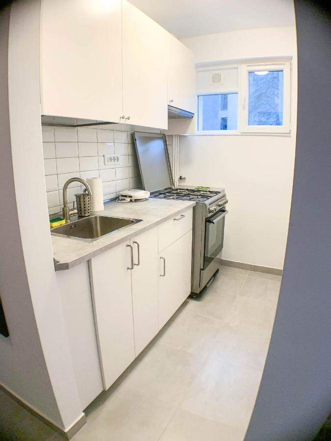 Luterana Studio Apartment Bucharest Luaran gambar