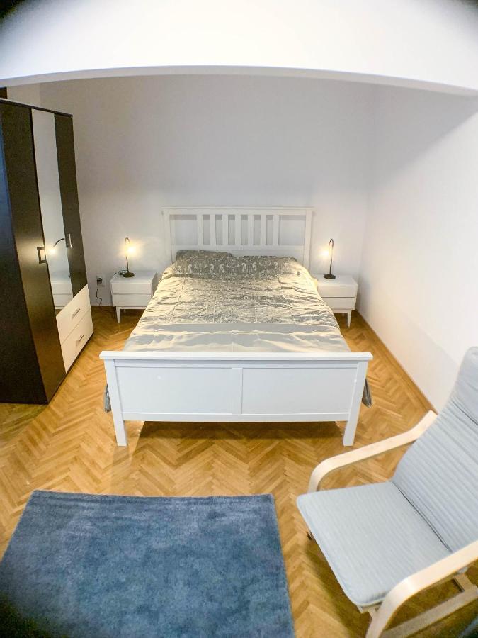 Luterana Studio Apartment Bucharest Luaran gambar